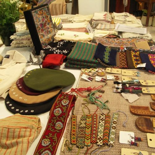 گزارش نمایشگاه خانه هفت‌دست و هنرمندان محلی رشت