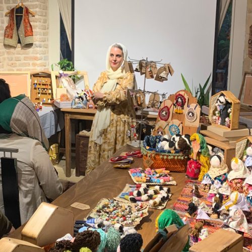 نمایشگاه عروسک‌های بومی در خانه هفت‌دست